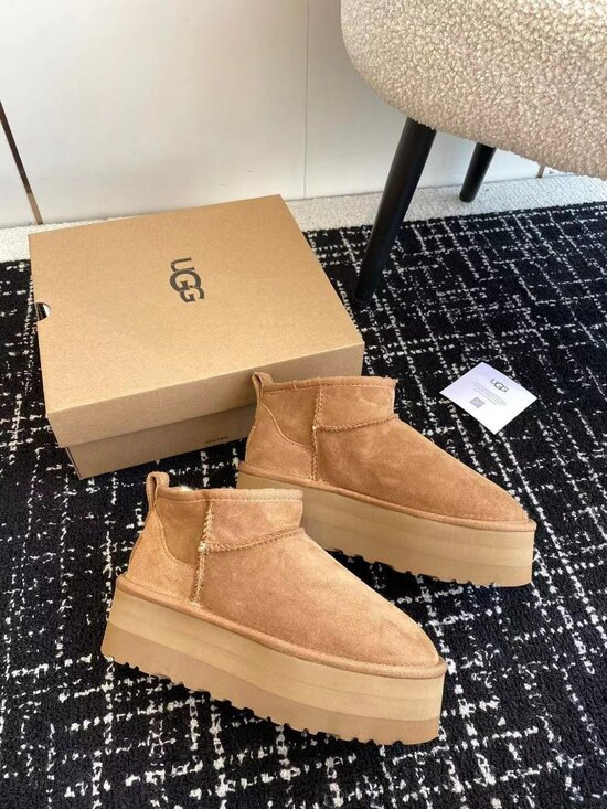 UGG Australia Classic Ultra Mini Platform Boots - Picture 2 of 8